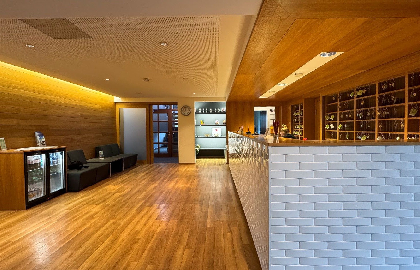 Hotel an der Nordsee: Willkommen am Empfang